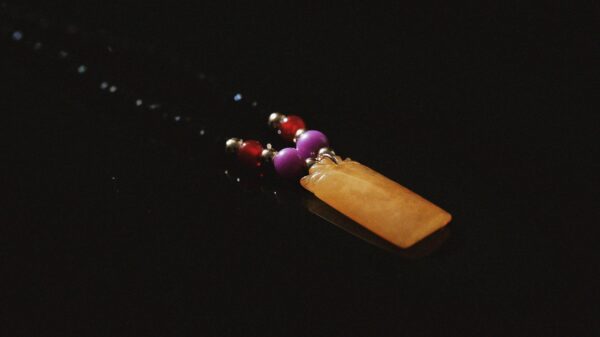 blue and gold inlaid red pearl flower decoration (copy)