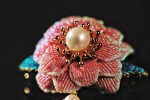 lantern pearl pendant (copy)