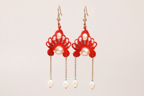 pink beaded flower decoration (copy)