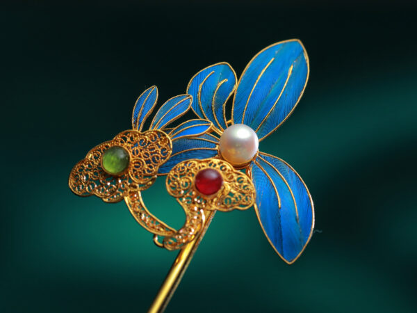 hairpin decorated with fungus of longevity and "longlive"character