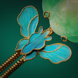 hairpin decorated with potted flowers