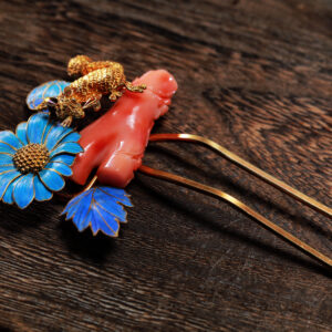 coral inlaid golden filigree fu'an coral pair hairpins