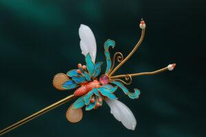 和田玉镶嵌蝴蝶结发簪