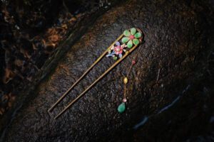 translucent jadeite openwork inlaid hairpin