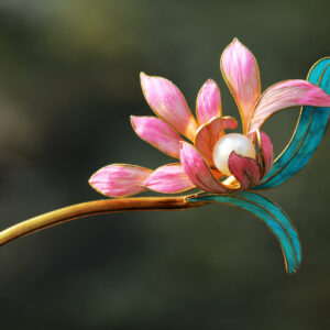 hairpin with gold filigree orchid blossom